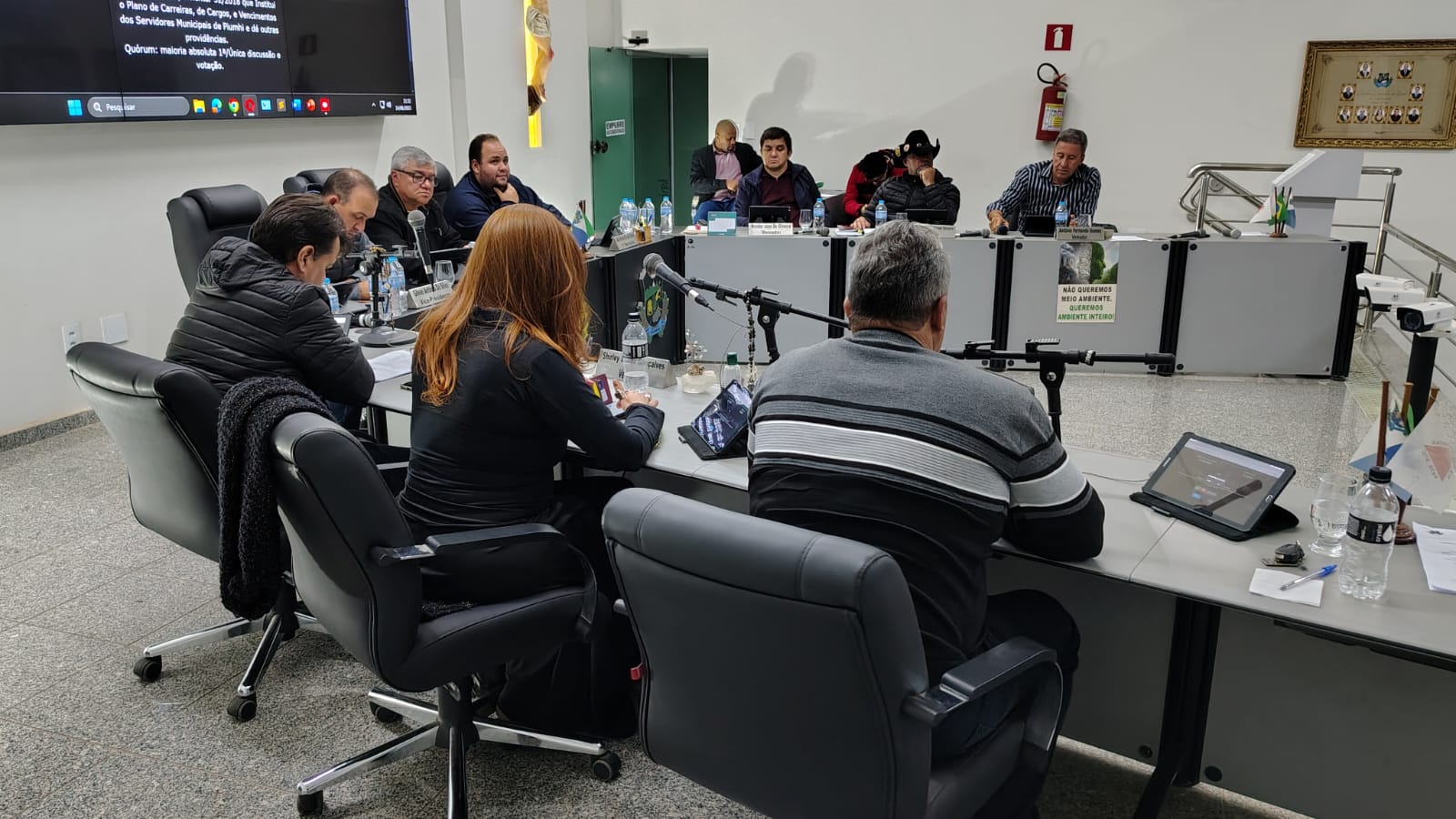 25ª SESSÃO DA CÂMARA MUNICIPAL COM APROVAÇÃO DE PROJETO QUE ALTERA PLANO DE CARGOS DOS SERVIDORES E INSTALAÇÃO DA PROCURADORIA DA MULHER.