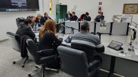 25ª SESSÃO DA CÂMARA MUNICIPAL COM APROVAÇÃO DE PROJETO QUE ALTERA PLANO DE CARGOS DOS SERVIDORES E INSTALAÇÃO DA PROCURADORIA DA MULHER.