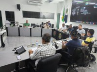Câmara de Piumhi realiza 12ª Sessão Ordinária com aprovação de projetos e homenagem a militares