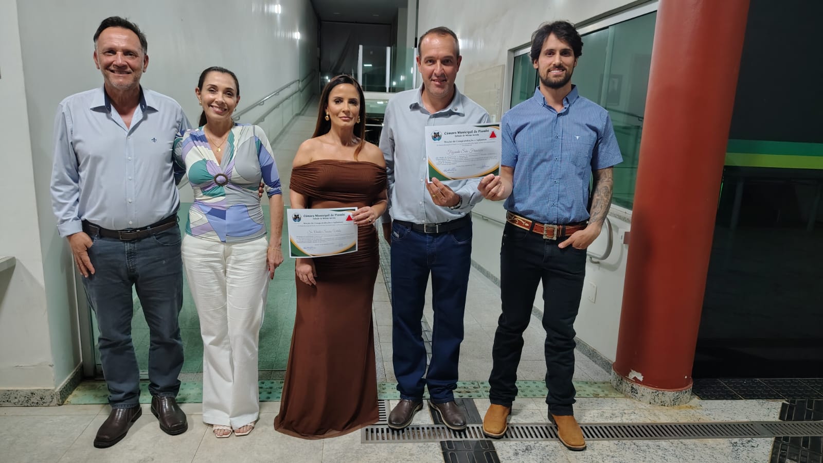 CÂMARA MUNICIPAL HOMENAGEIA PRODUTOR RURAL OVÍDIO SOARES VILELA