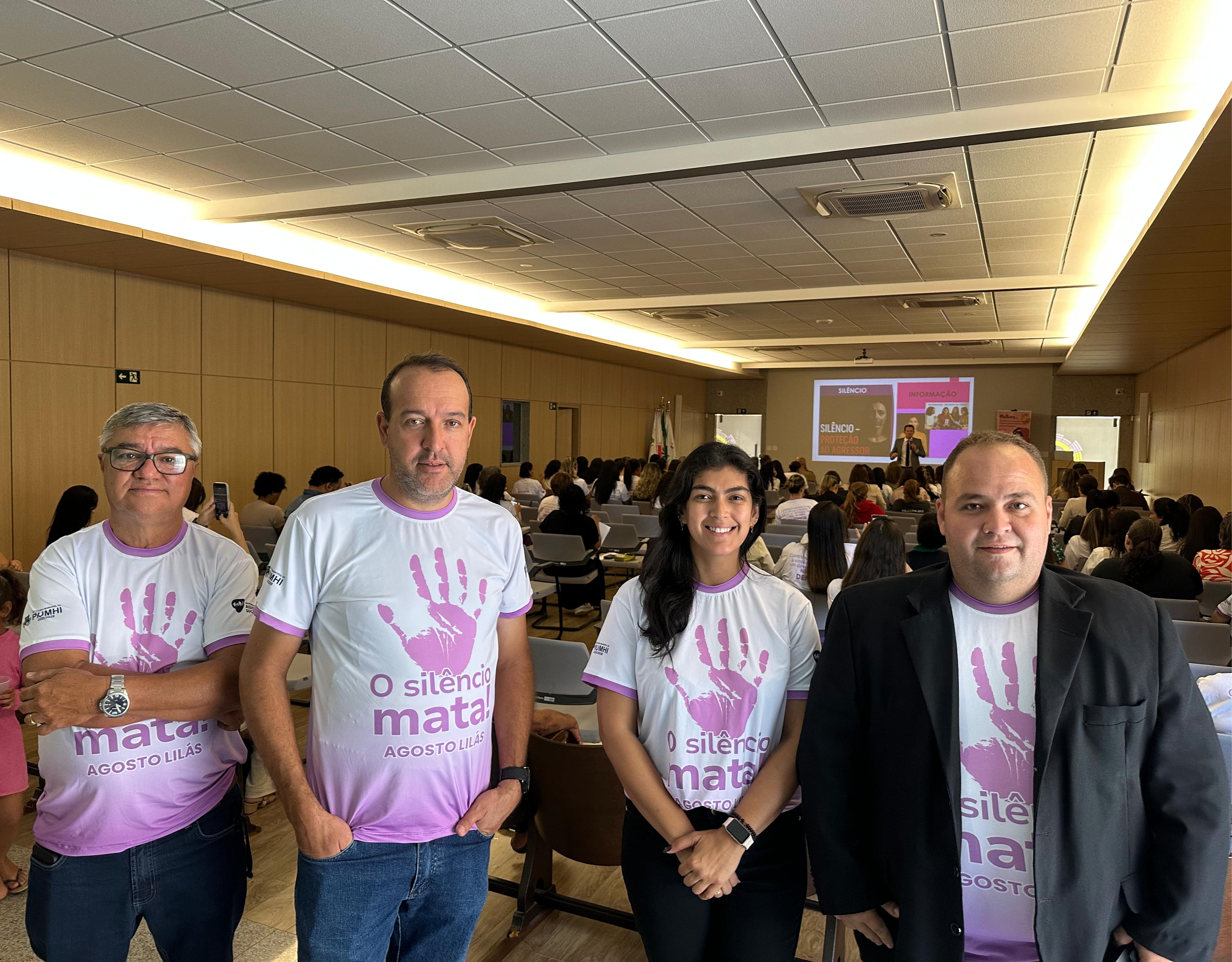 CÂMARA MUNICIPAL PARTICIPA DO III SEMINÁRIO AGOSTO LILÁS