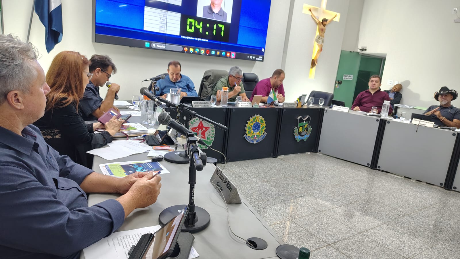 Legislativo debate melhorias para o município e aprova matérias na 18ª  sessão ordinária