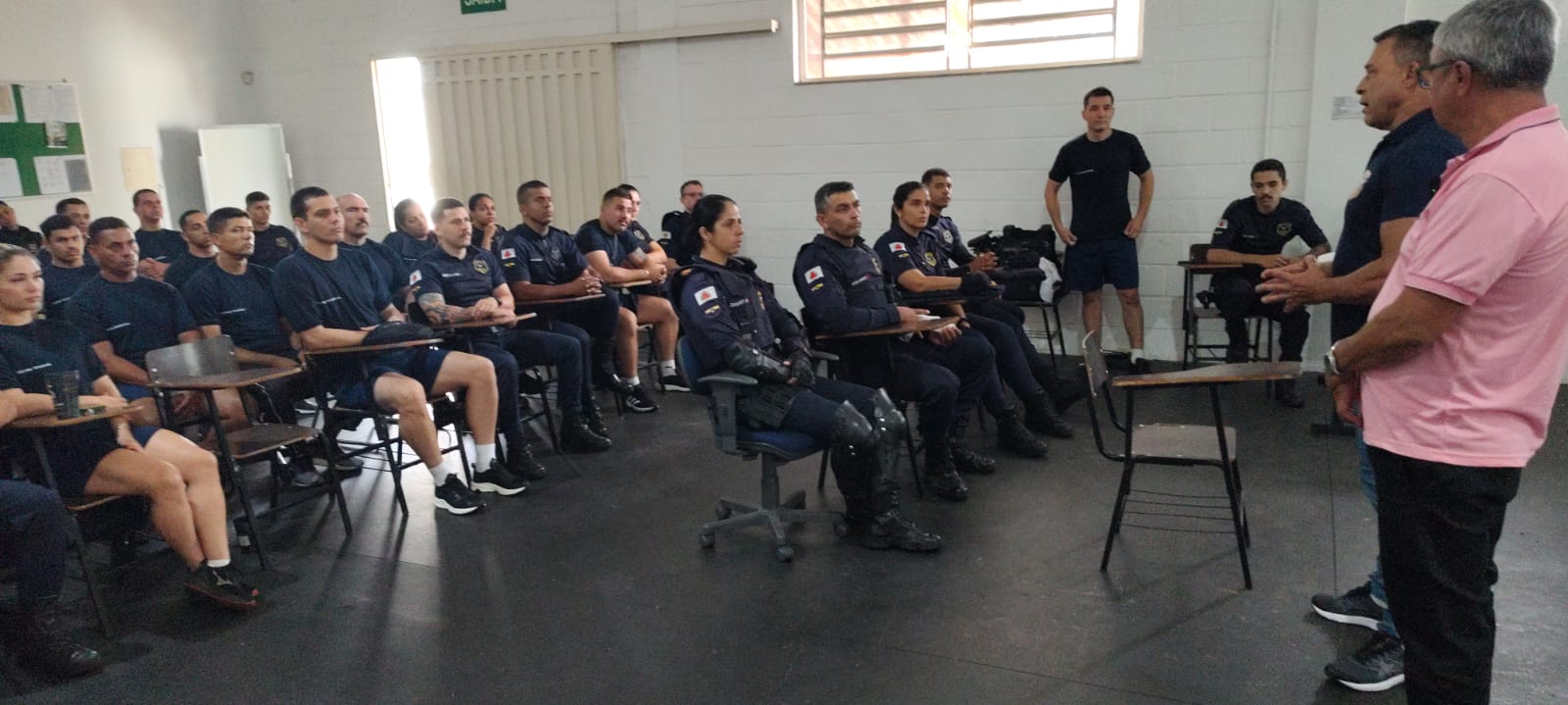 PRESIDENTE DA CÂMARA REALIZA VISITA TÉCNICA À GUARDA CIVIL DE PASSOS